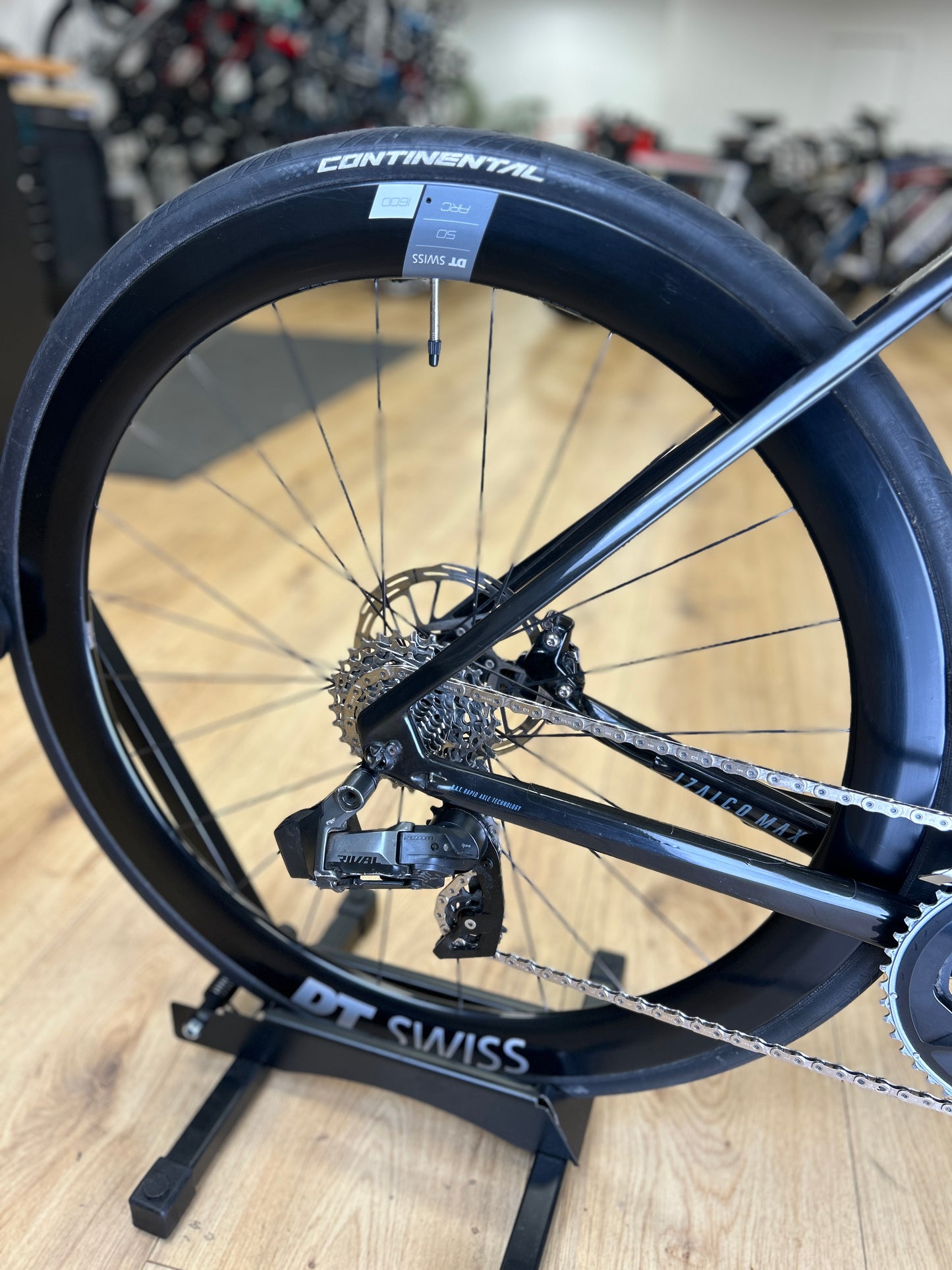 Focus Izalco MAX 9.7 AXS Carbon Racefiets