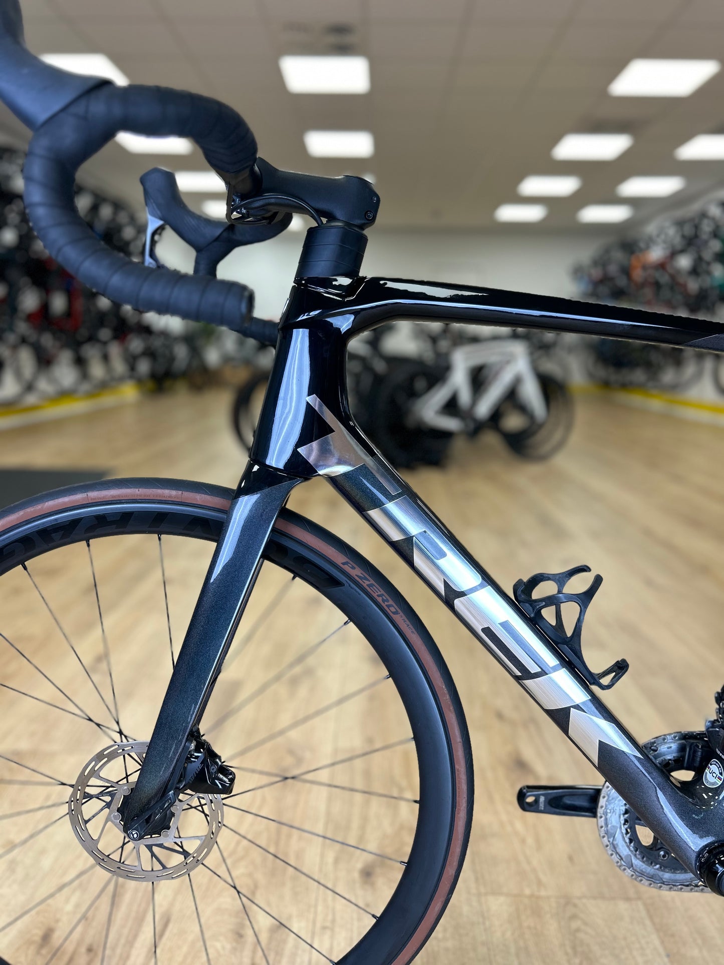 1000km Trek Emonda SL6 Pro Carbon Disc Road Bike