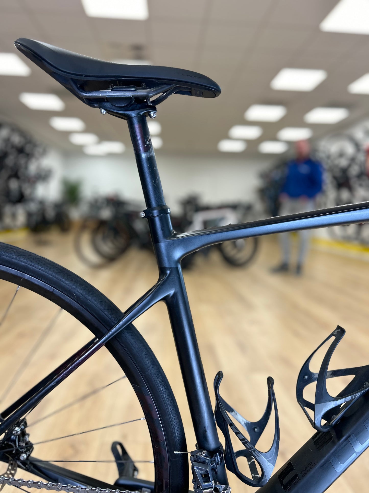 Cube Axial Carbon Disc Racefiets