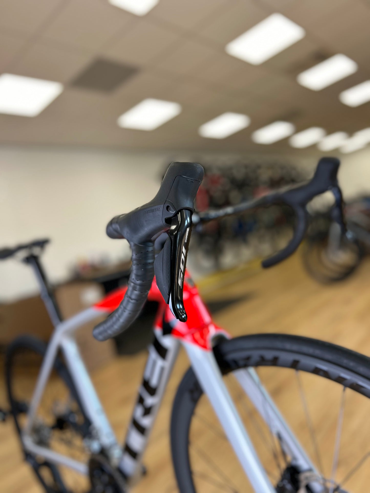 100km Trek Emonda SL6 Di2 Carbon Disc Road Bike