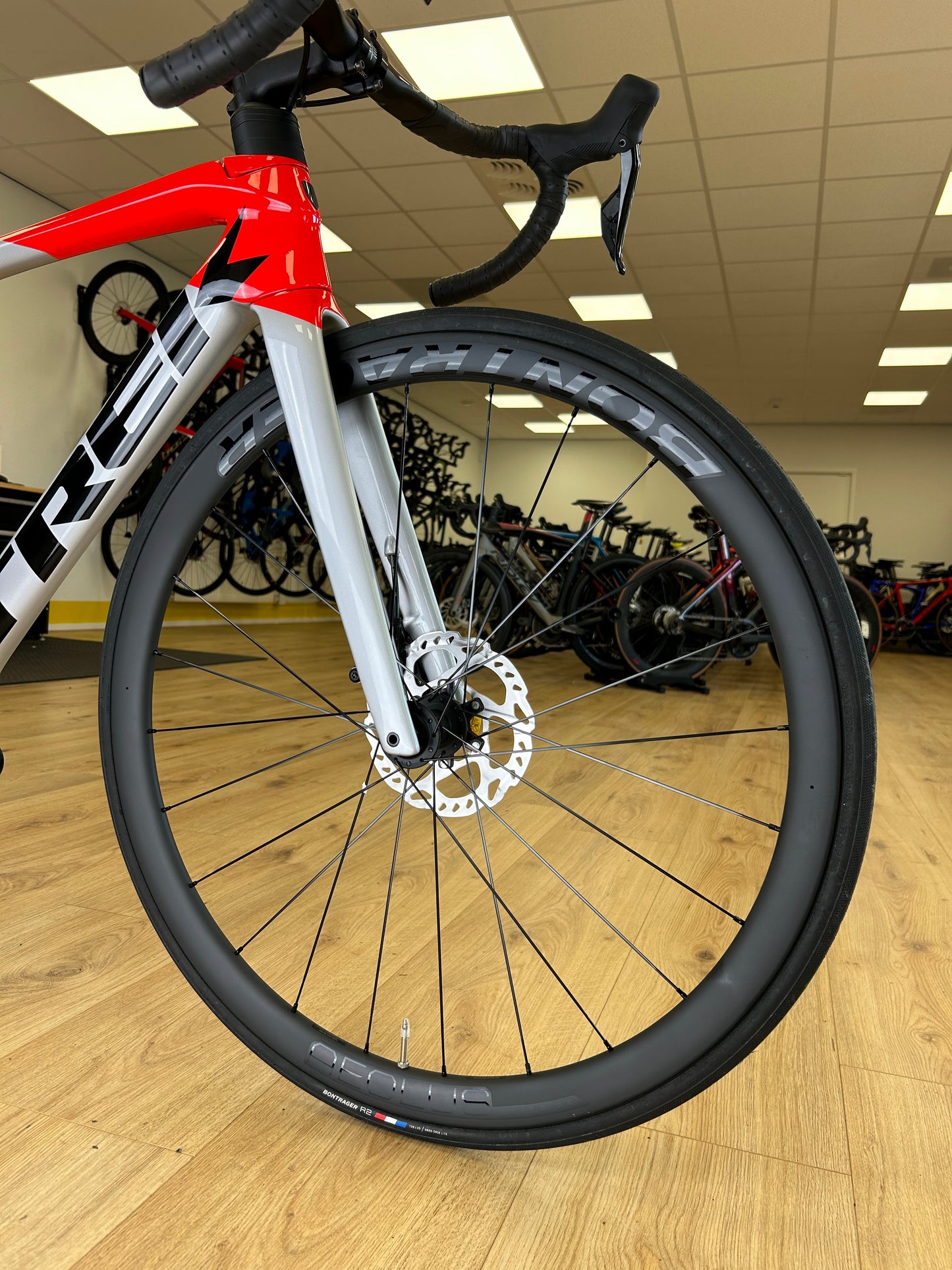 100km Trek Emonda SL6 Di2 Carbon Disc Road Bike
