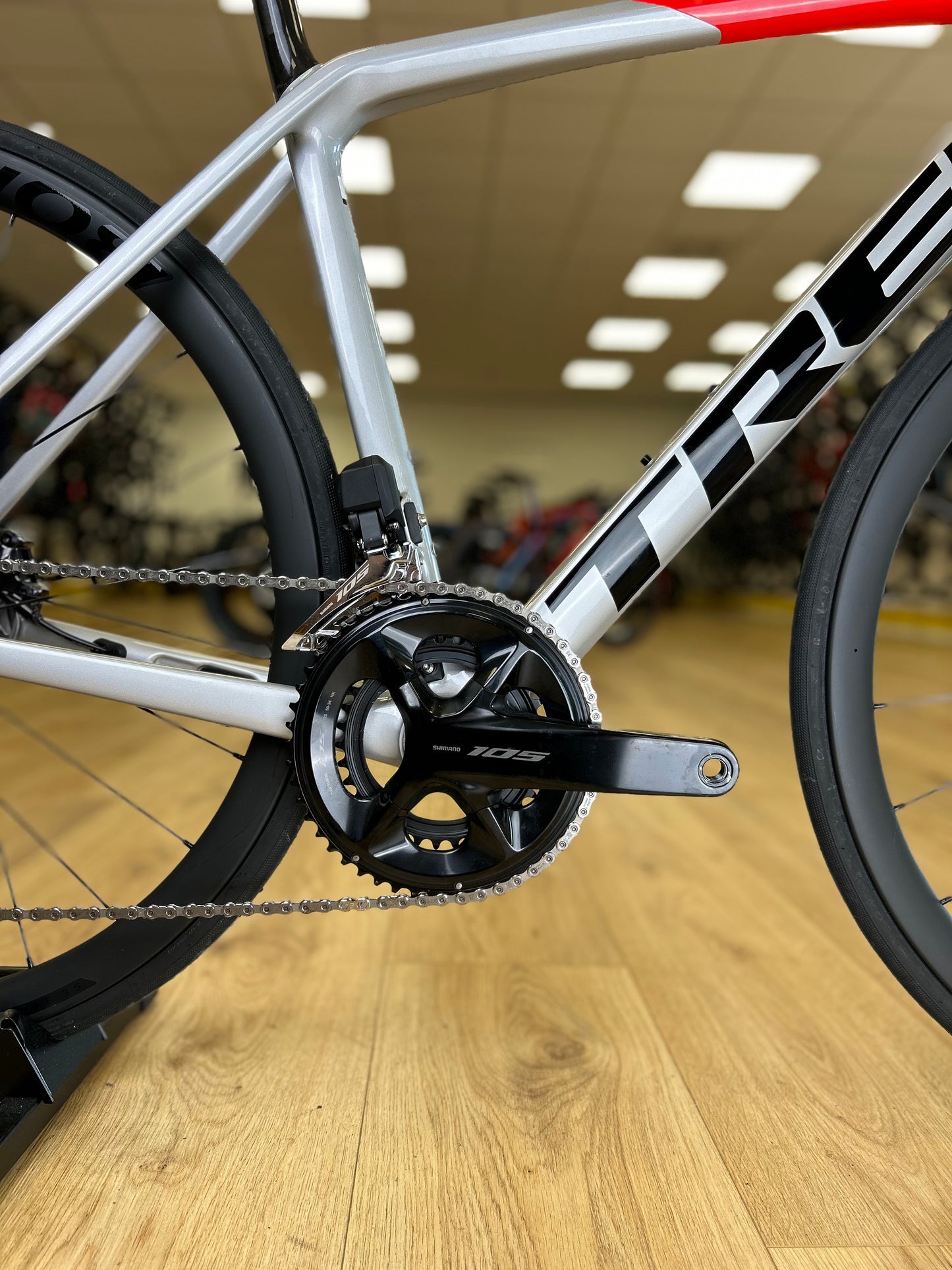 100km Trek Emonda SL6 Di2 Carbon Disc Road Bike