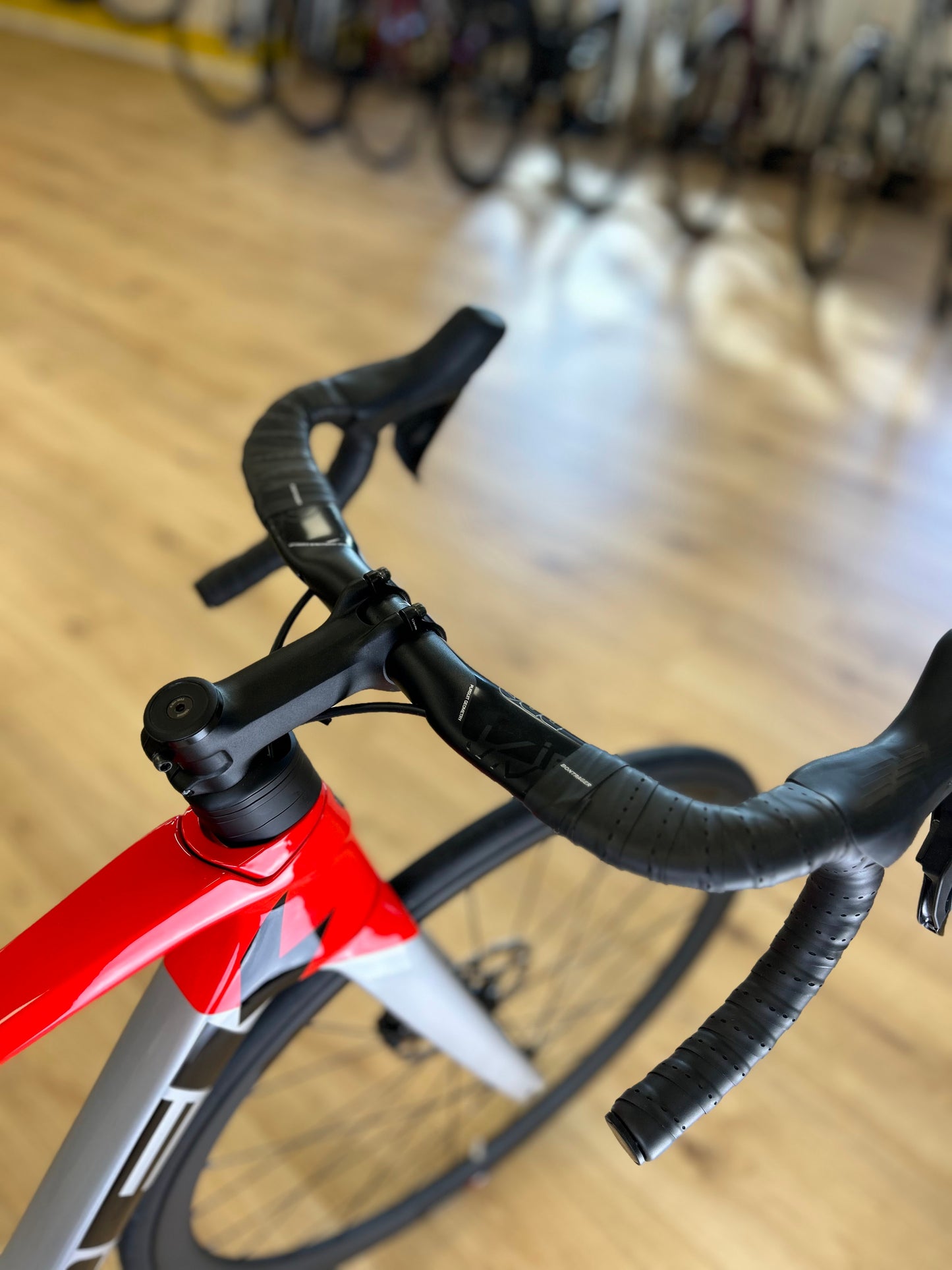 100km Trek Emonda SL6 Di2 Carbon Disc Road Bike