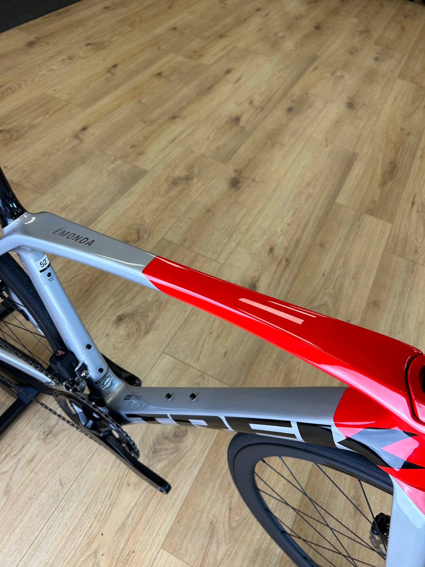 100km Trek Emonda SL6 Di2 Carbon Disc Road Bike