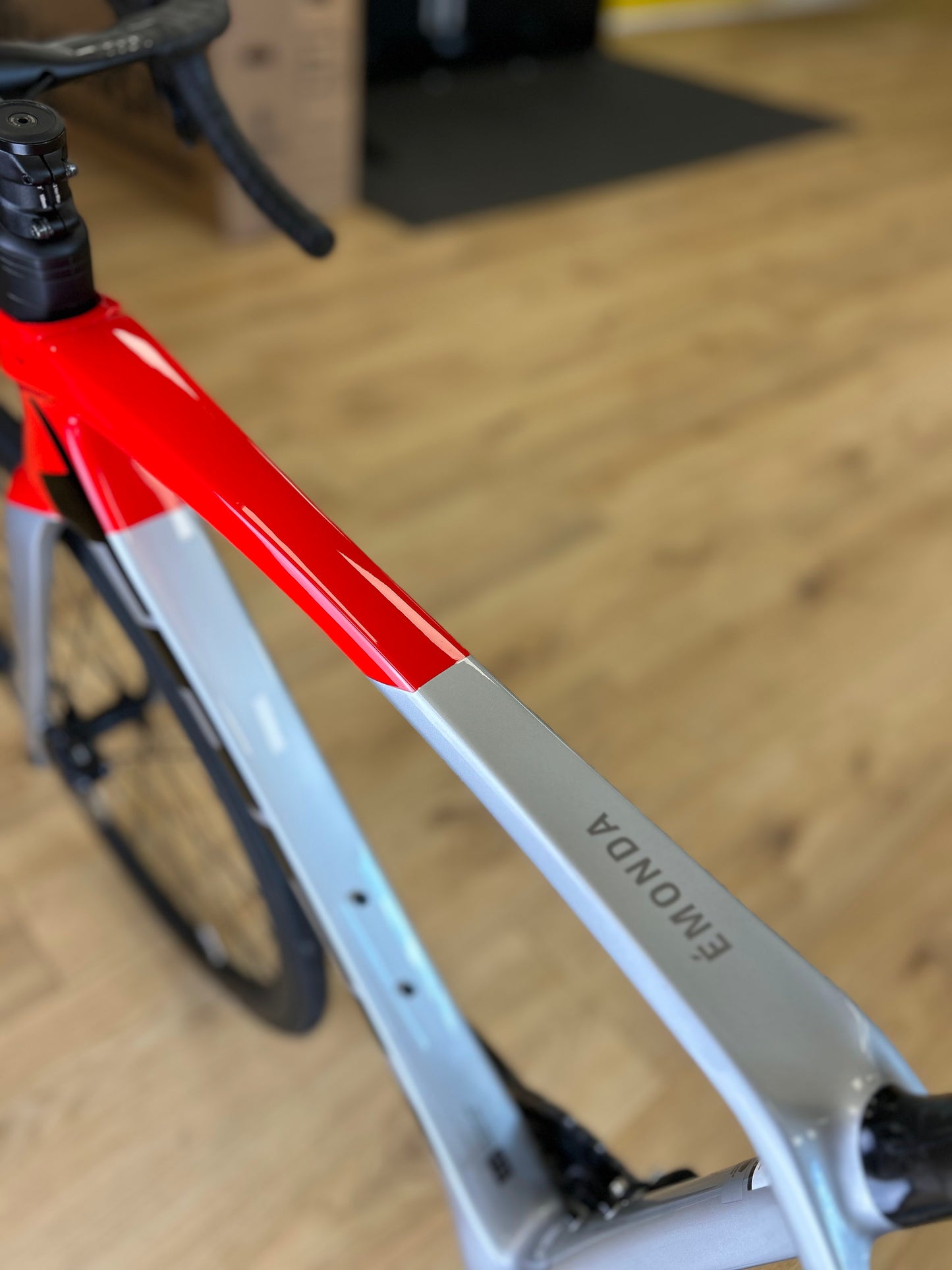 100km Trek Emonda SL6 Di2 Carbon Disc Road Bike