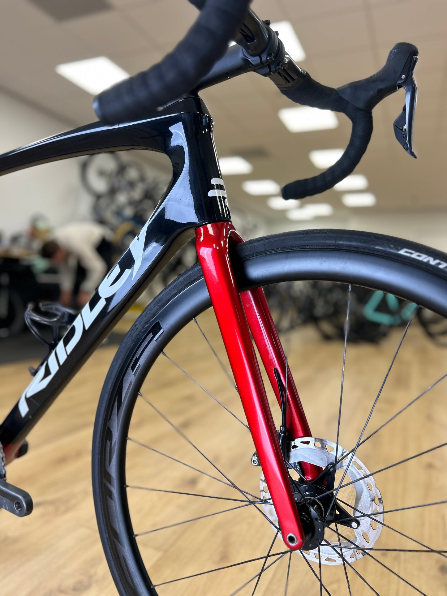 Ridley Fenix Slic Di2 Carbon Disc Racefiets
