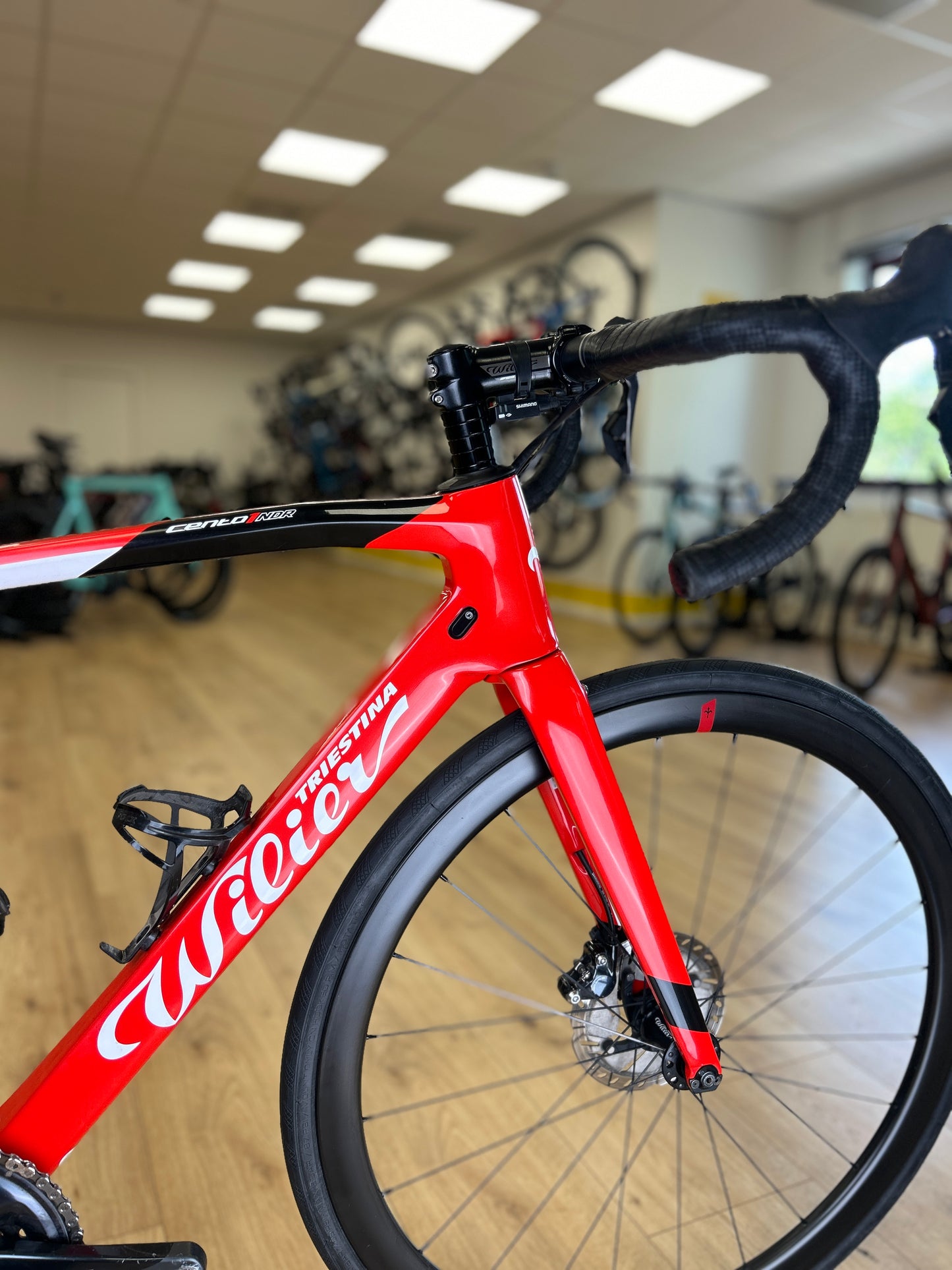 Wilier Cento1 Di2 Carbon Disc Racefiets