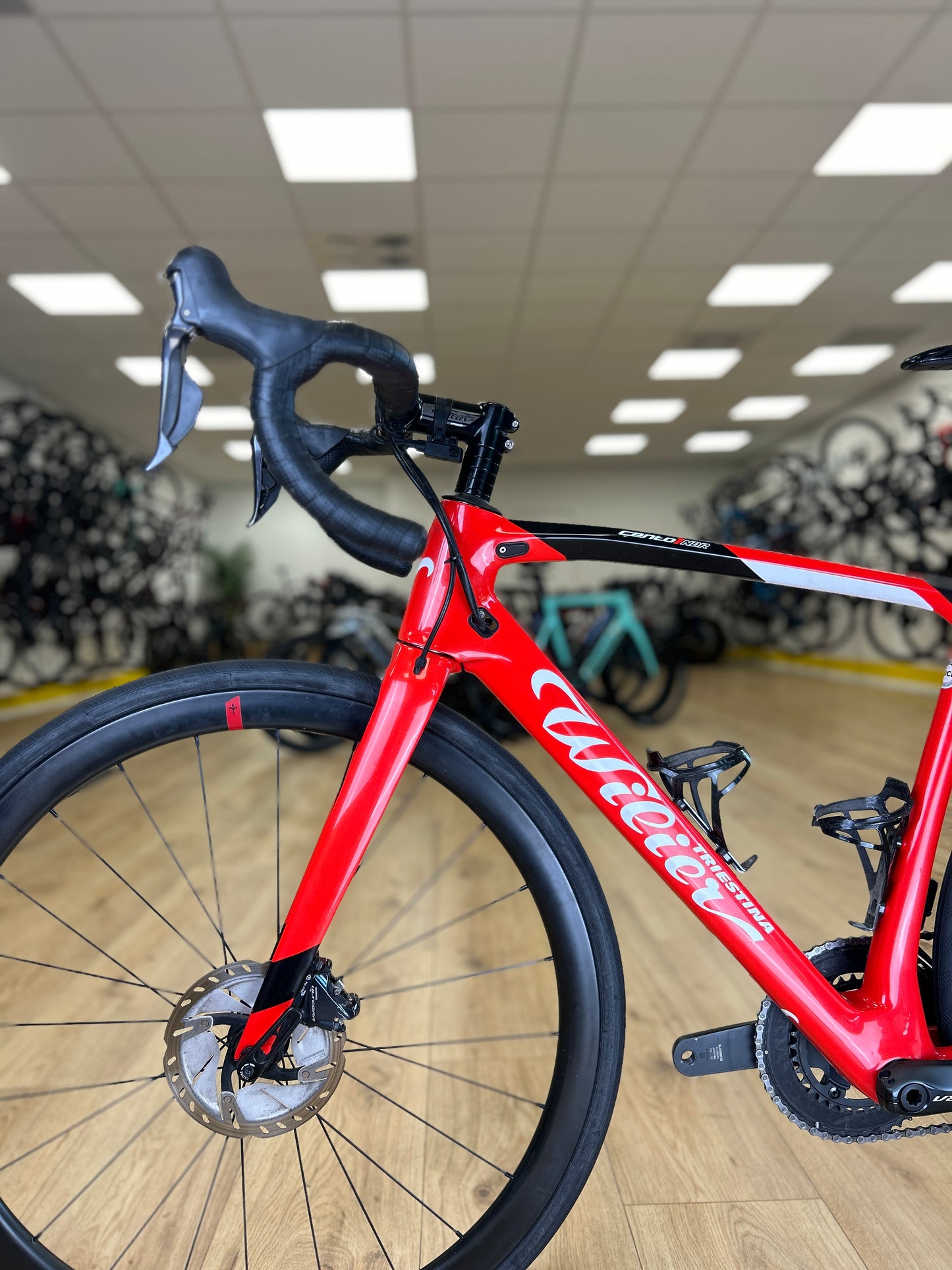Wilier Cento1 Di2 Carbon Disc Racefiets