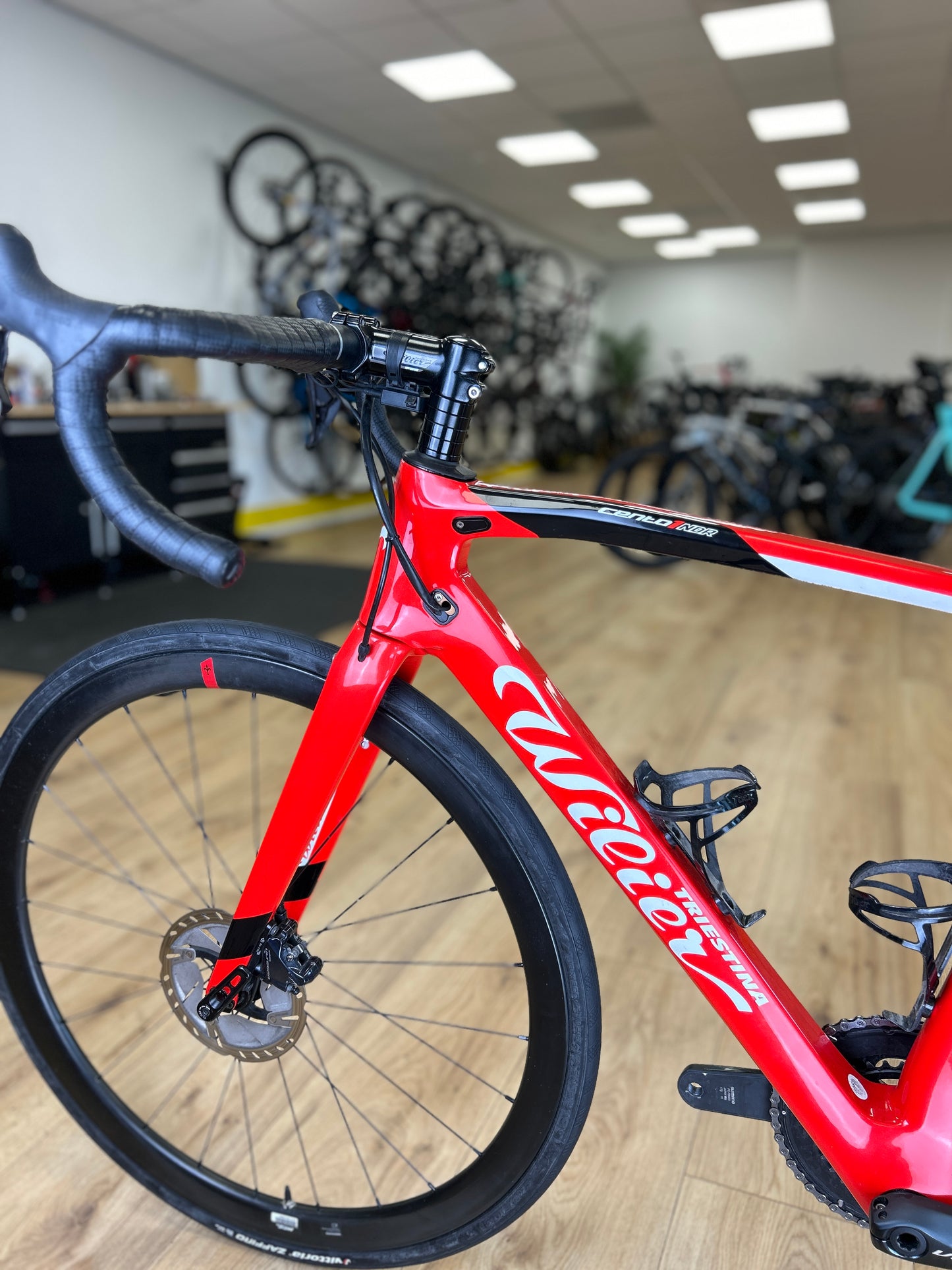 Wilier Cento1 Di2 Carbon Disc Racefiets