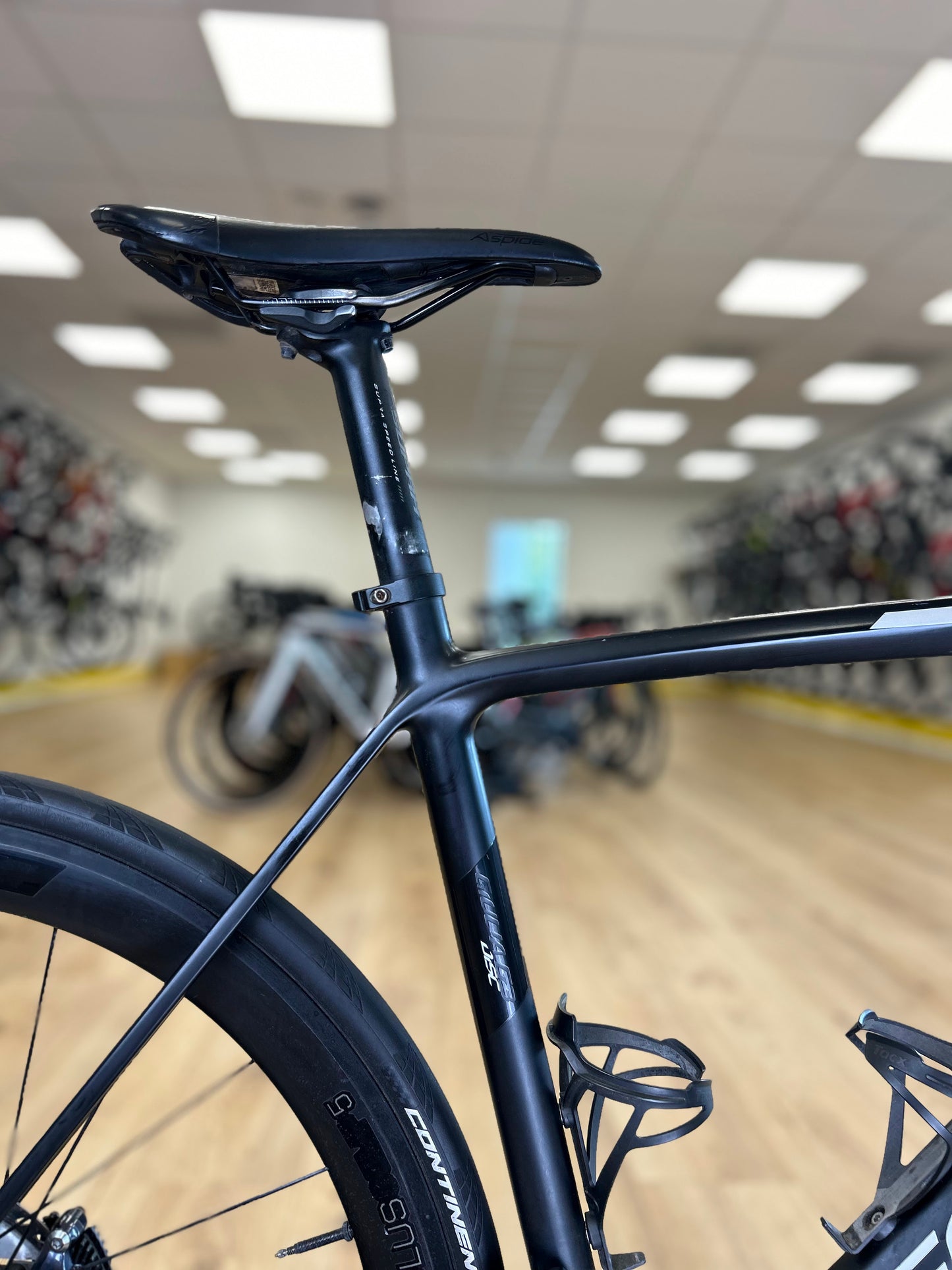 Sensa Giulia G3 Full Carbon Di2 Racefiets