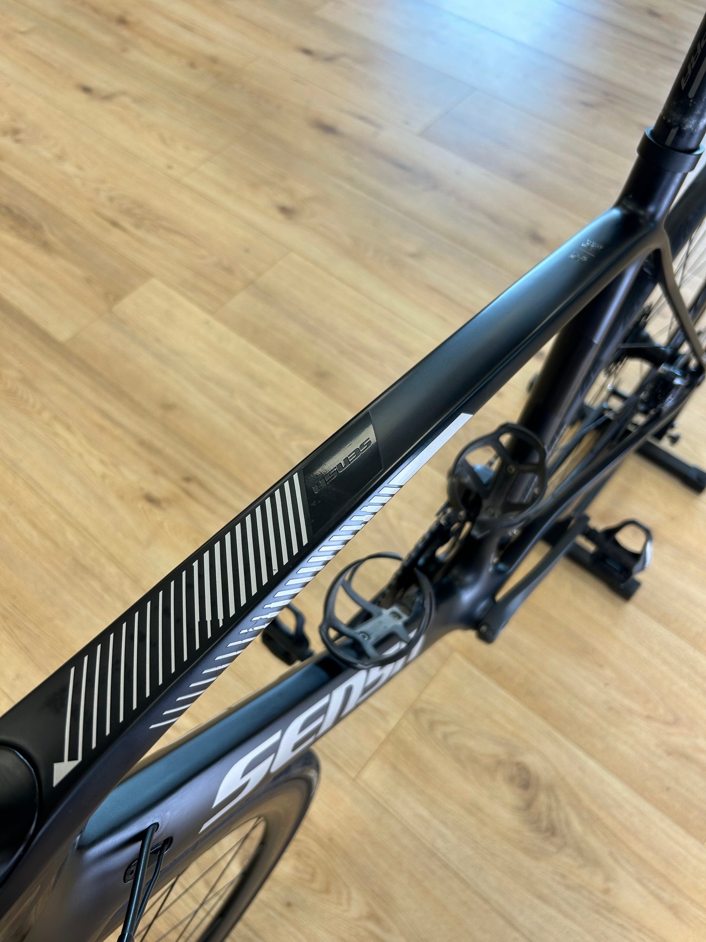 Sensa Giulia G3 Full Carbon Di2 Racefiets