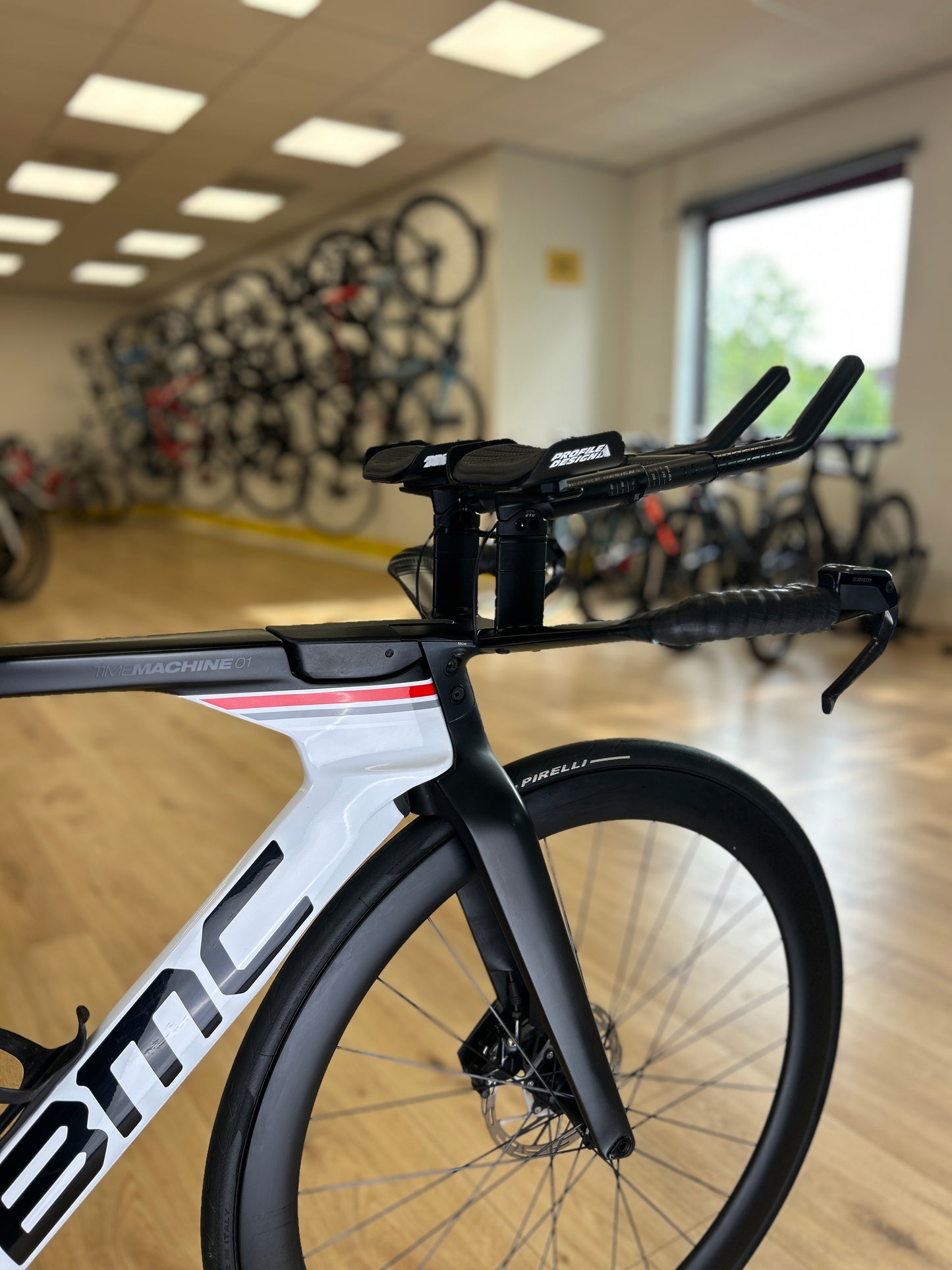 BMC Timemachine 01 Disc Two Carbon Racefiets