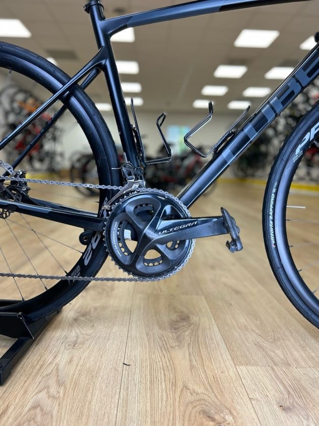Cube Attain GTC Carbon Disc Racefiets