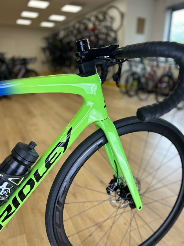 20km Ridley Fenix Slic AXS Full Carbon Disc Road Bike