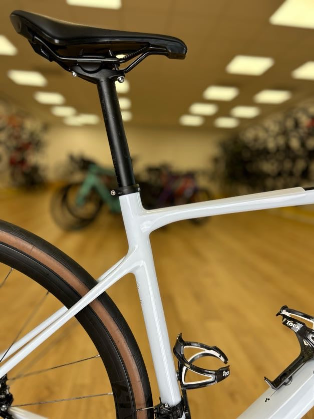 Cube Attain Disc Carbon Racefiets