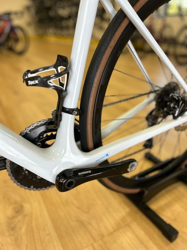 Cube Attain Disc Carbon Racefiets