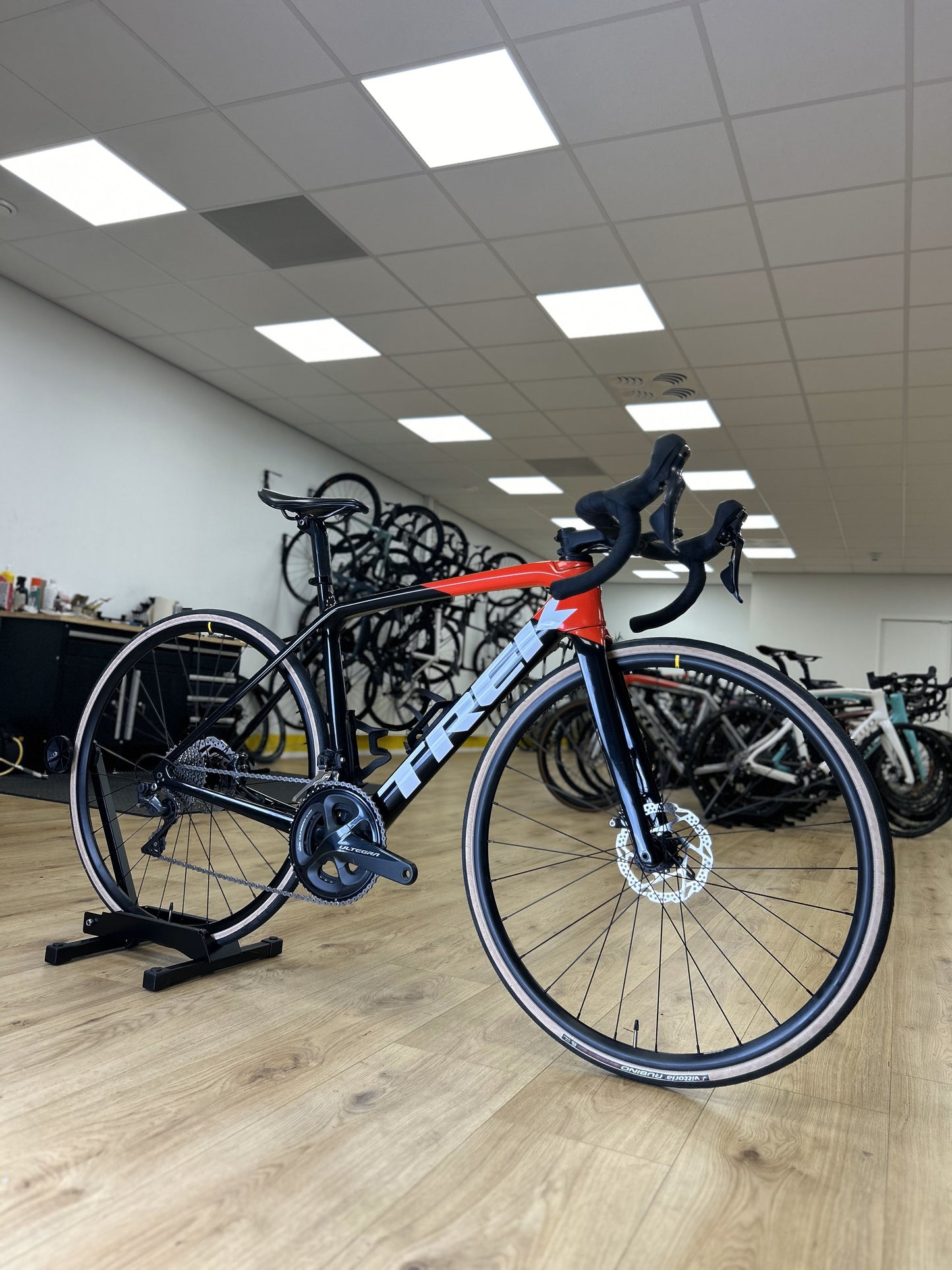 Trek Emonda Sl6 Carbon Disc Racefiets