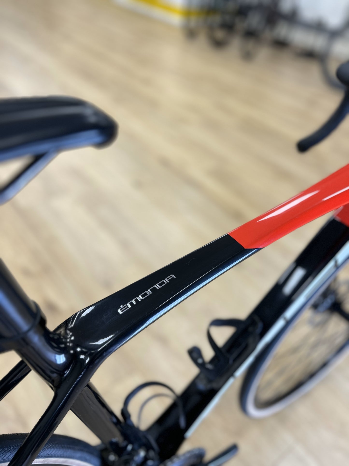 Trek Emonda Sl6 Carbon Disc Racefiets