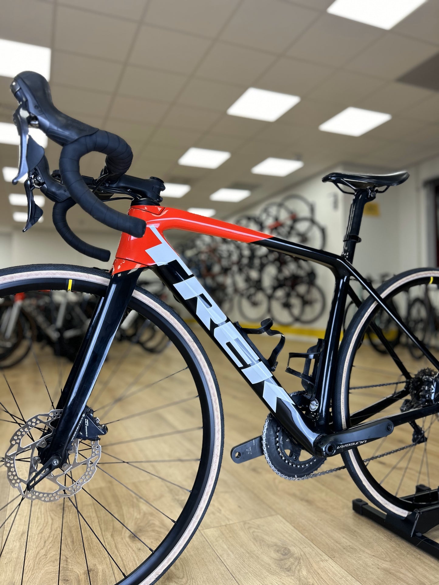 Trek Emonda Sl6 Carbon Disc Racefiets