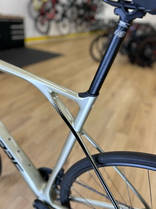 SHOWROOM MODEL Lapierre Pulsium SL 5.0 Racing Bike