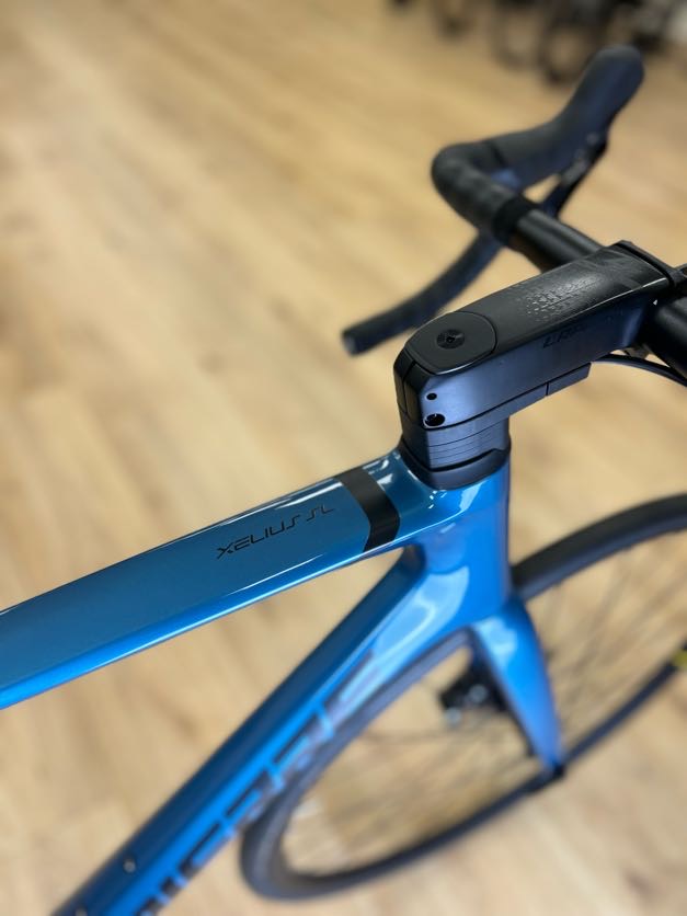 SHOWROOM MODEL Lapierre Xelius SL 5.0 Racing Bike
