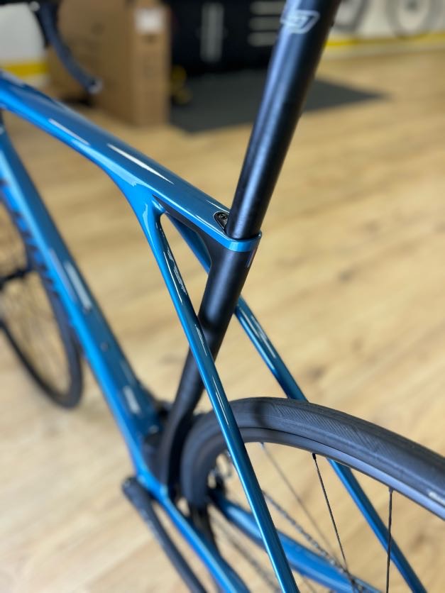 SHOWROOM MODEL Lapierre Xelius SL 5.0 Racing Bike
