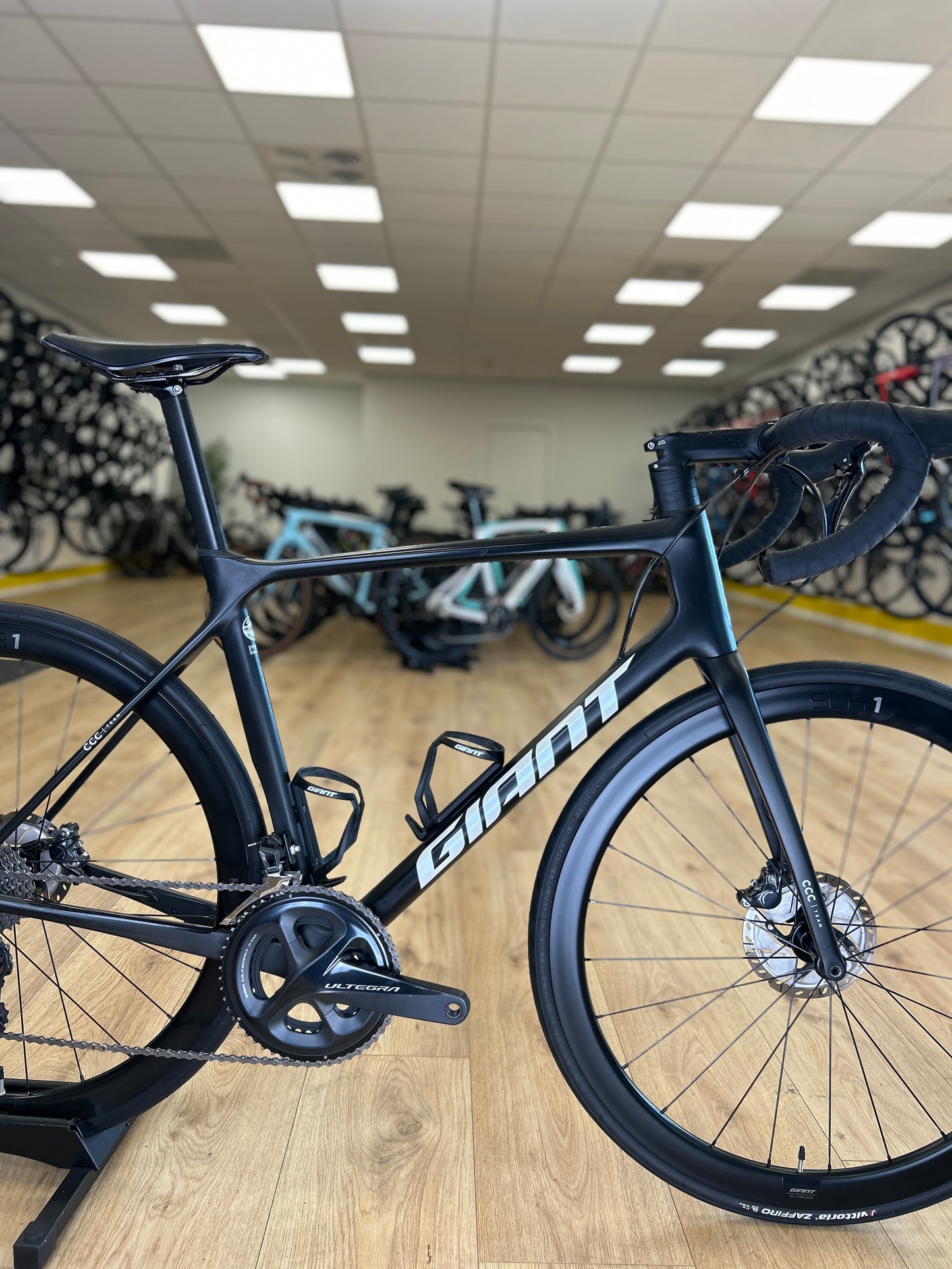 Giant TCR CCC Team PM Carbon Disc Racefiets