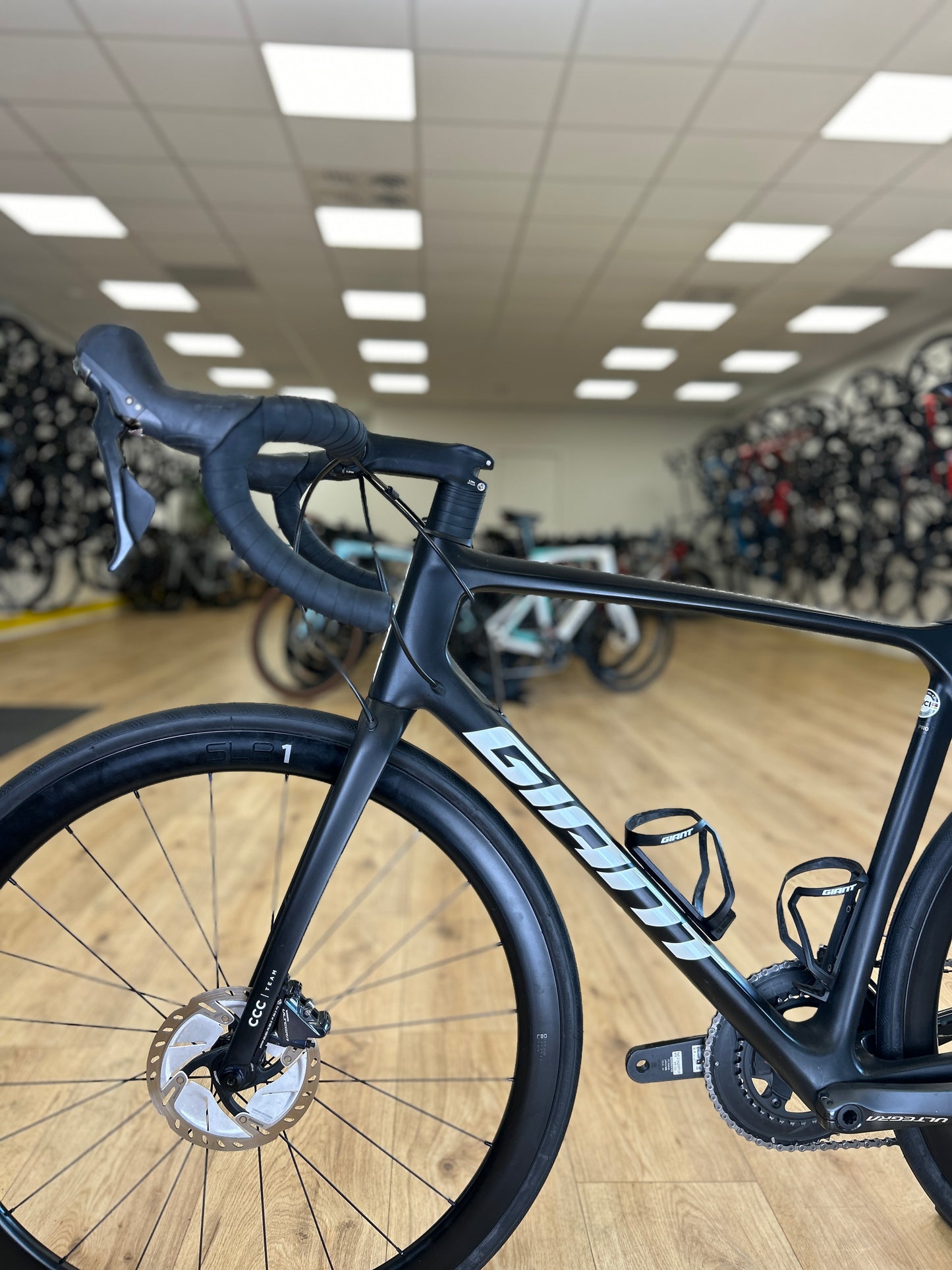 Giant TCR CCC Team PM Carbon Disc Racefiets