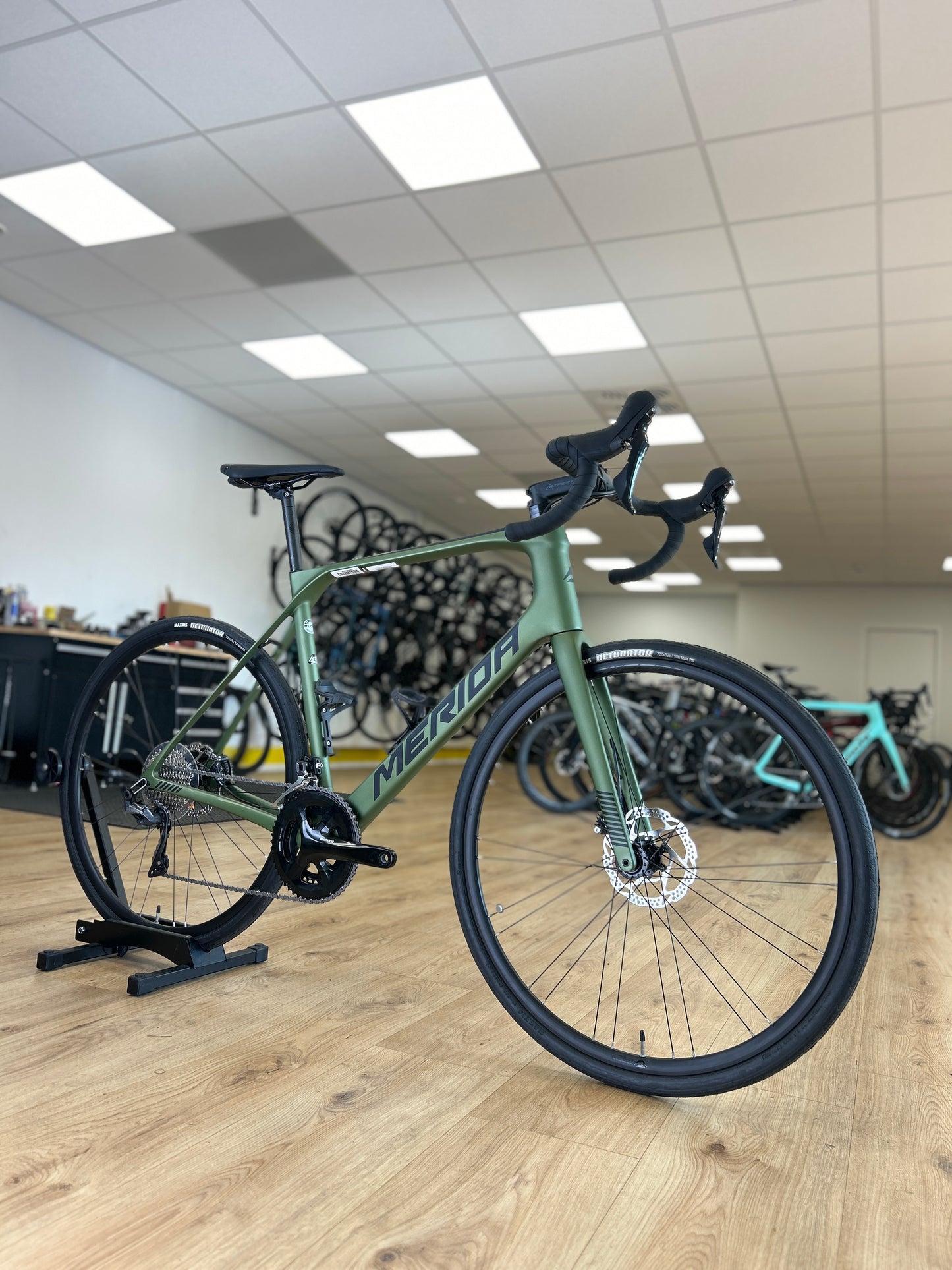 Merida Scultura Endurance 5000 Carbon Disc Racefiets