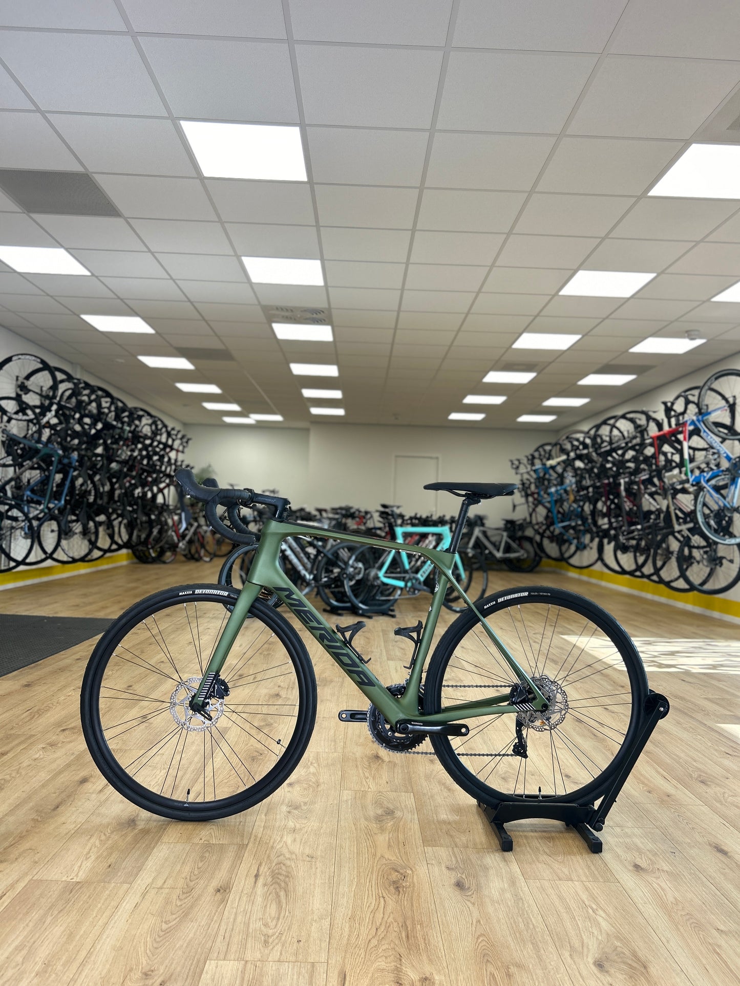 Merida Scultura Endurance 5000 Carbon Disc Racefiets