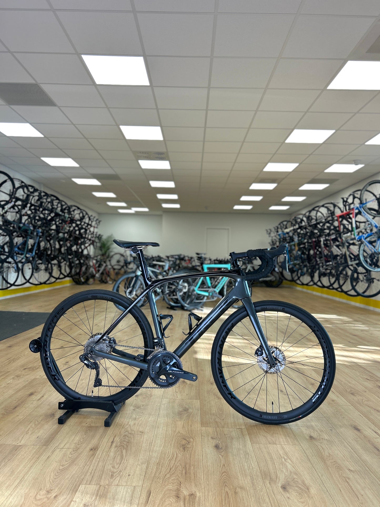 Trek Domane SLR7 Di2 Carbon Disc Racefiets