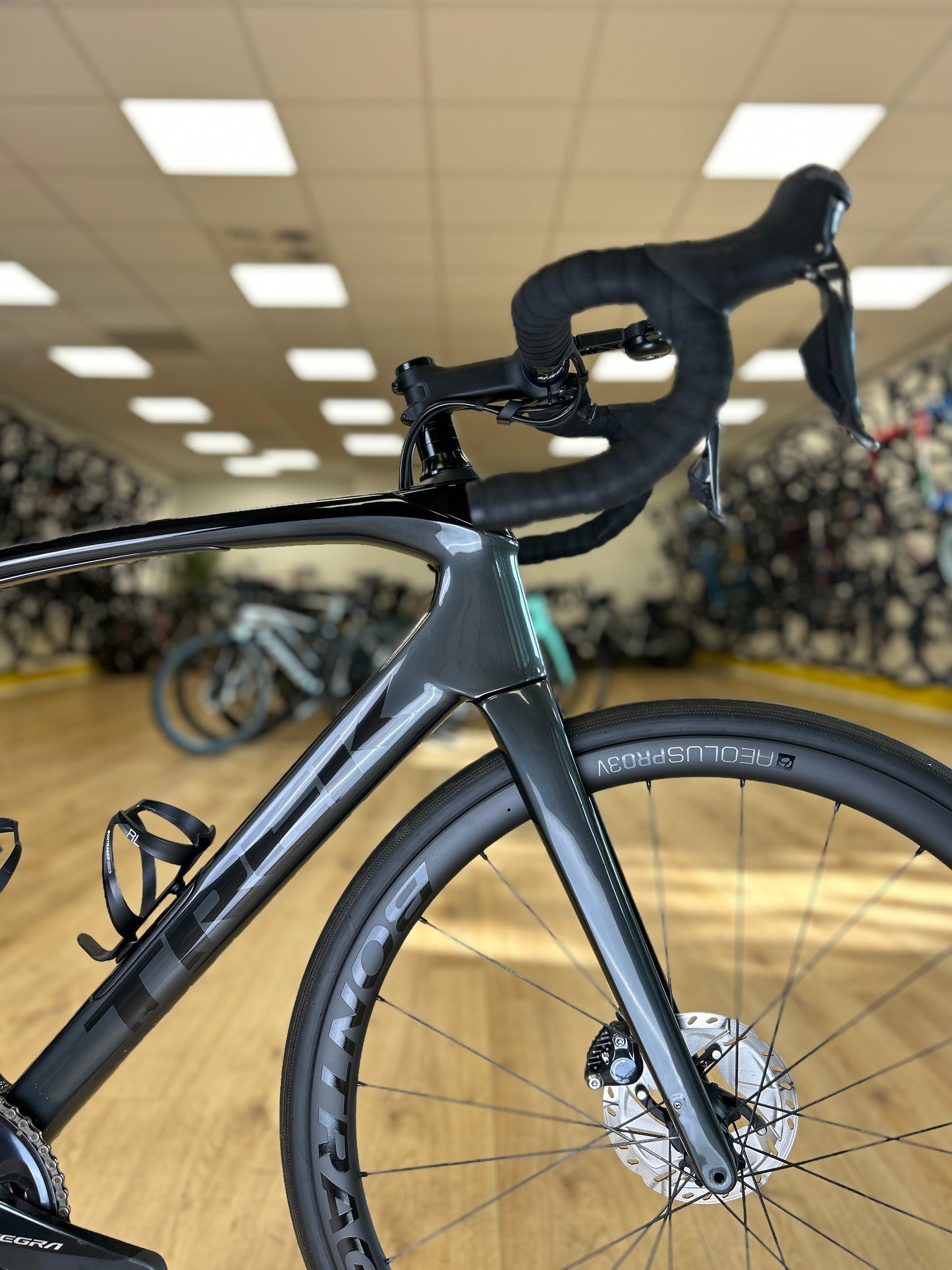Trek Domane SLR7 Di2 Carbon Disc Racefiets
