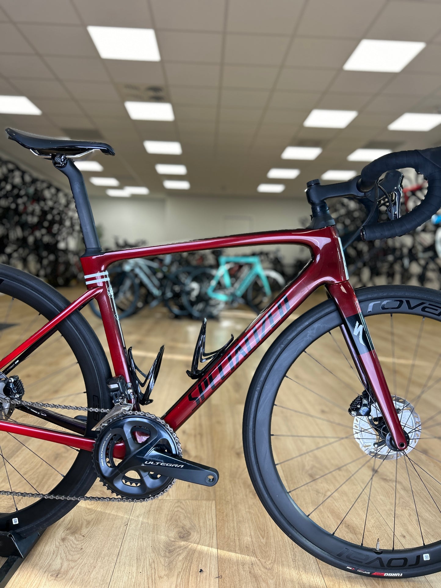 Specialized Roubaix Expert Di2 Carbon Disc Racefiets