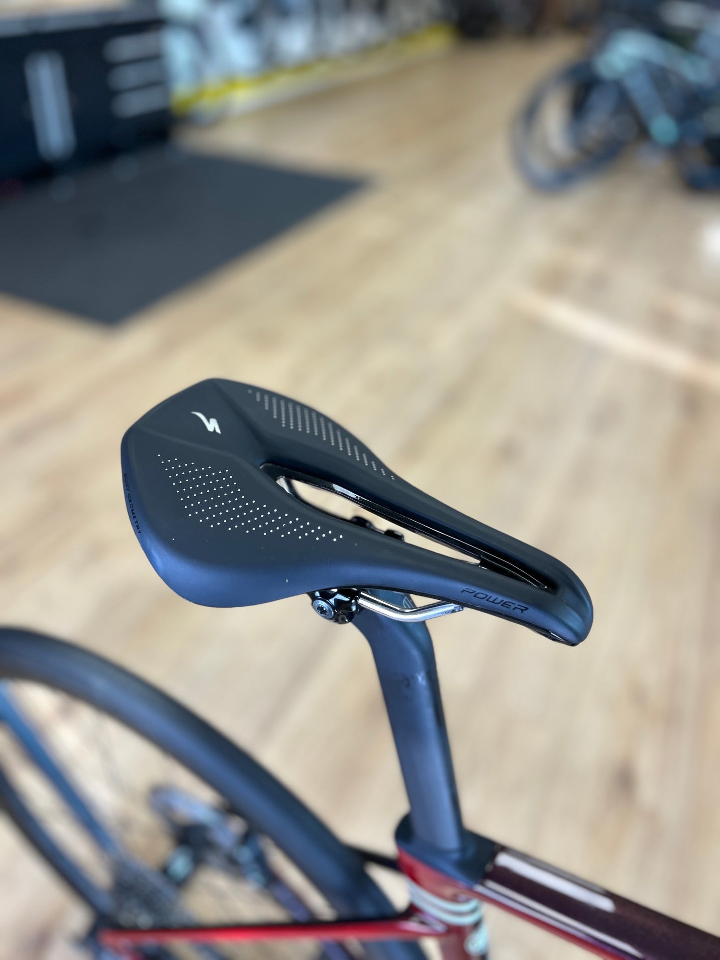 Specialized Roubaix Expert Di2 Carbon Disc Racefiets