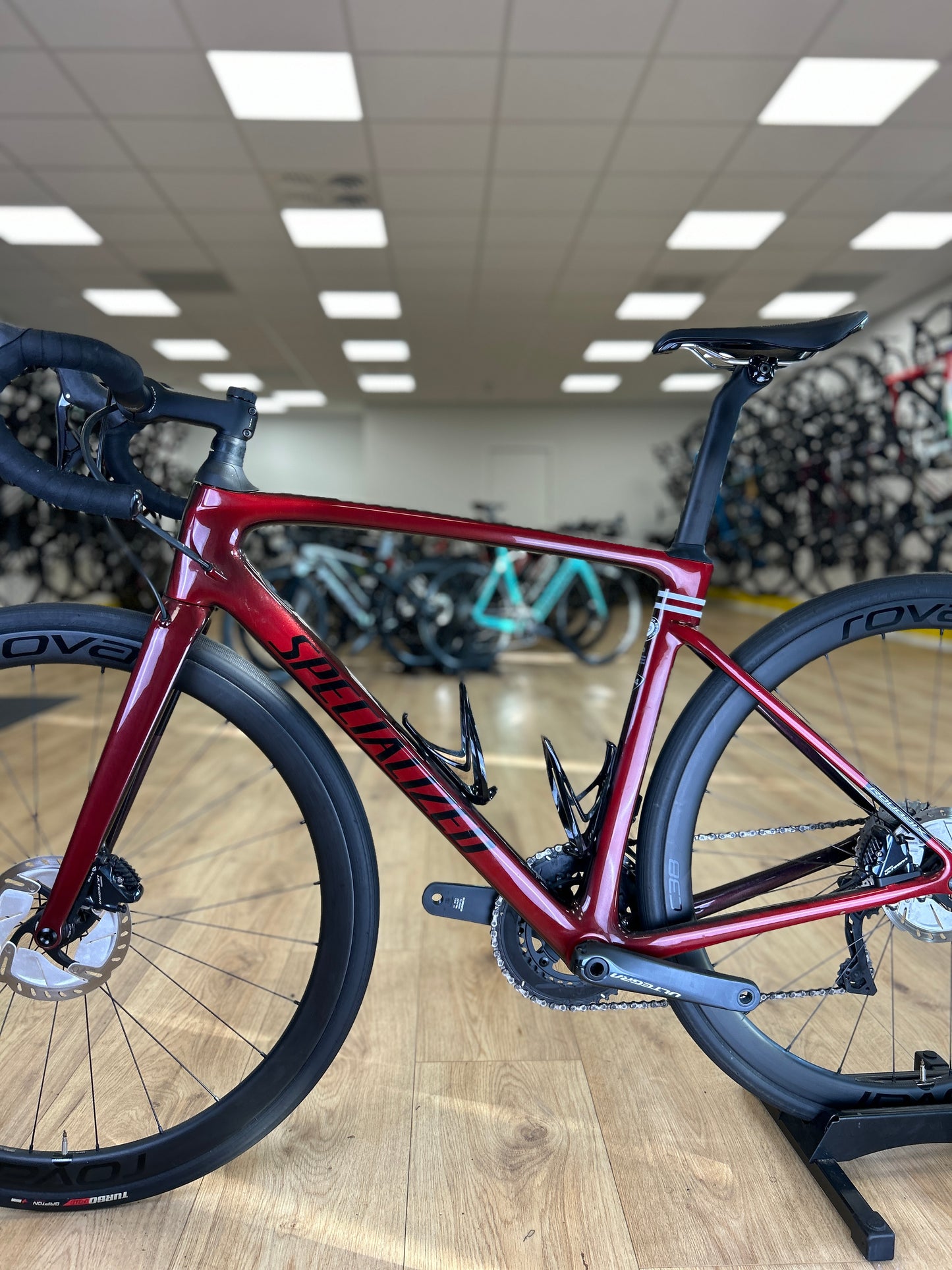 Specialized Roubaix Expert Di2 Carbon Disc Racefiets