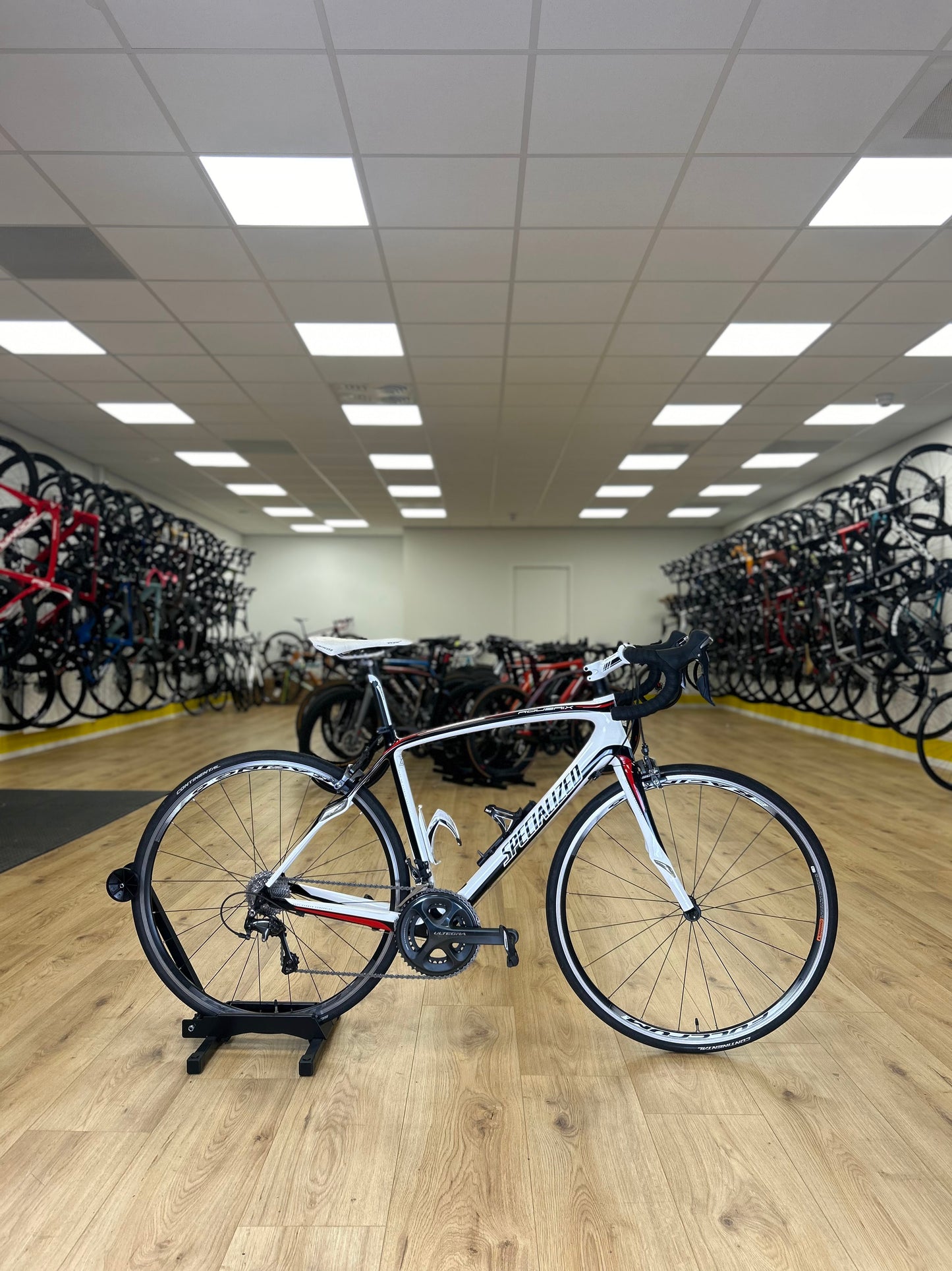 Specialized Roubaix Carbon Ultegra Racefiets Staat: Goede staat
