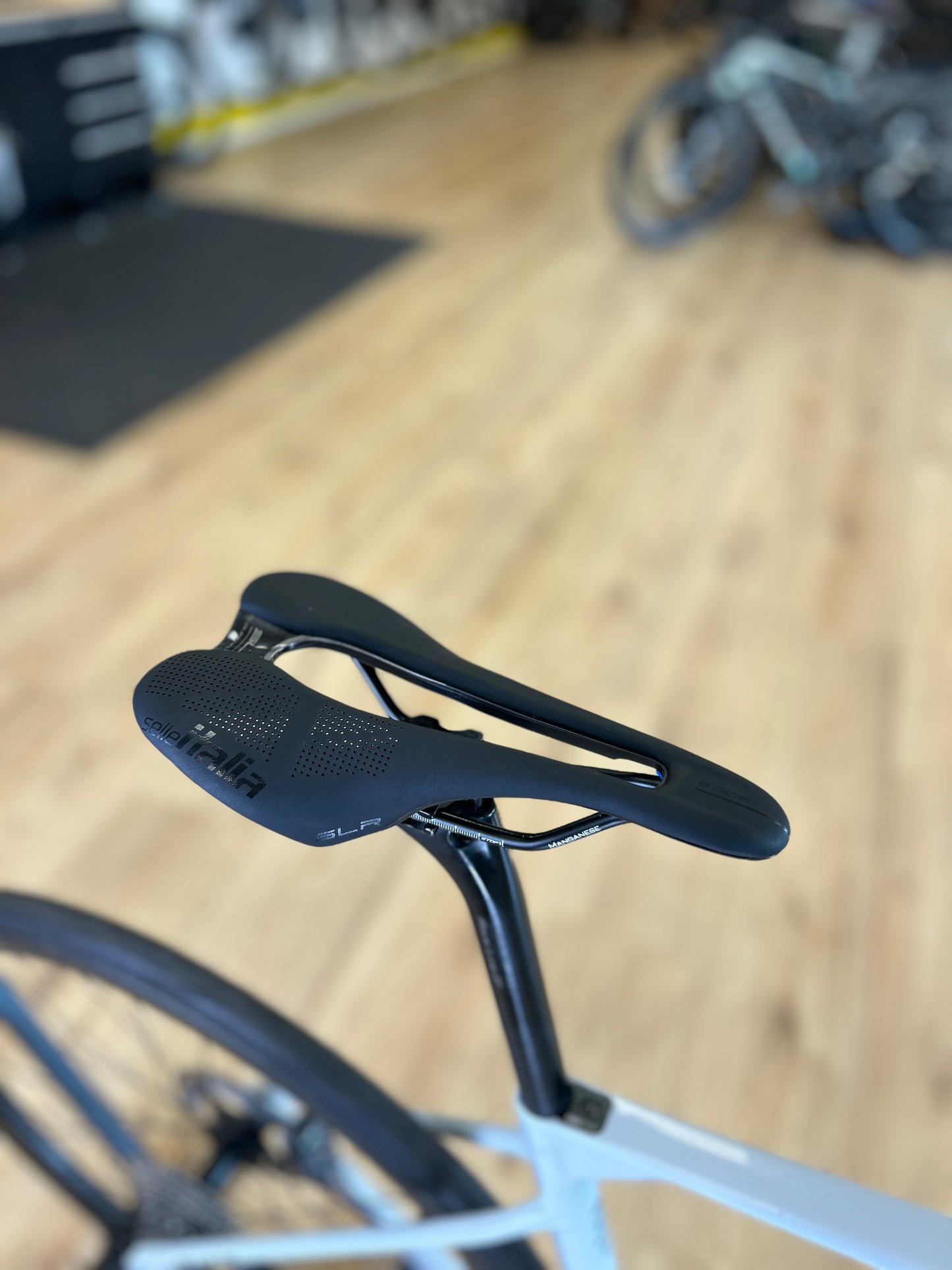 Sensa Giulia GF DI2 Carbon Disc Racefiets