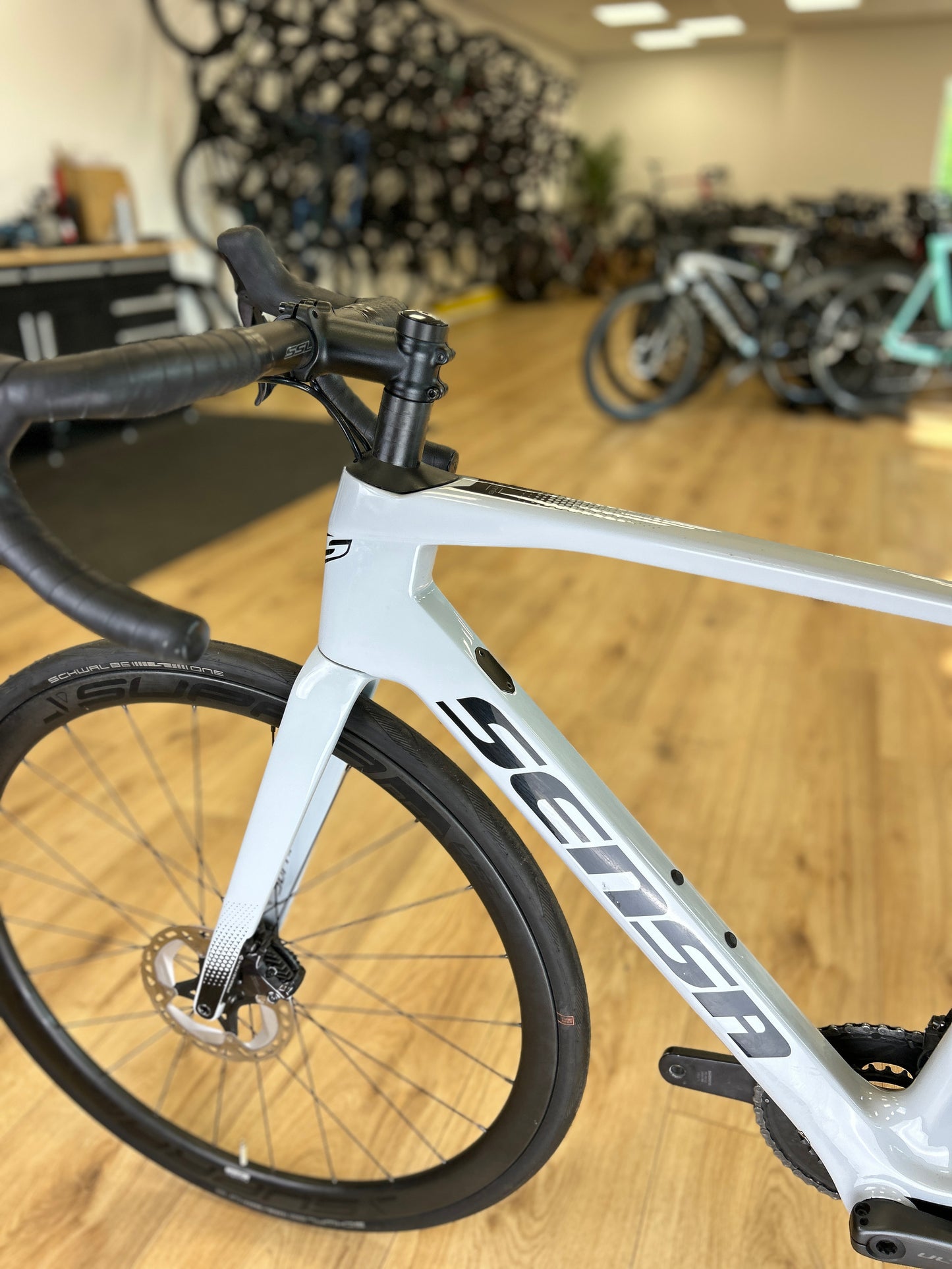 Sensa Giulia GF DI2 Carbon Disc Racefiets