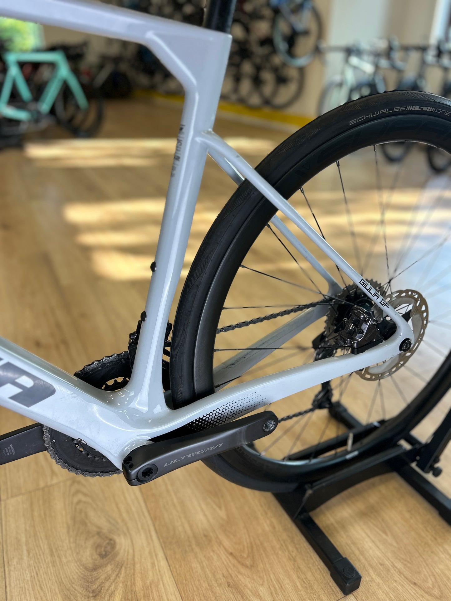 Sensa Giulia GF DI2 Carbon Disc Racefiets