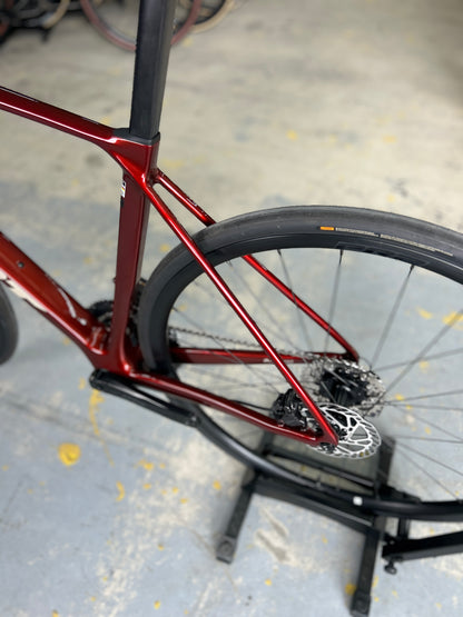 Showroom Model Giant TCR Advanced 1 Di2 Carbon Road Bike