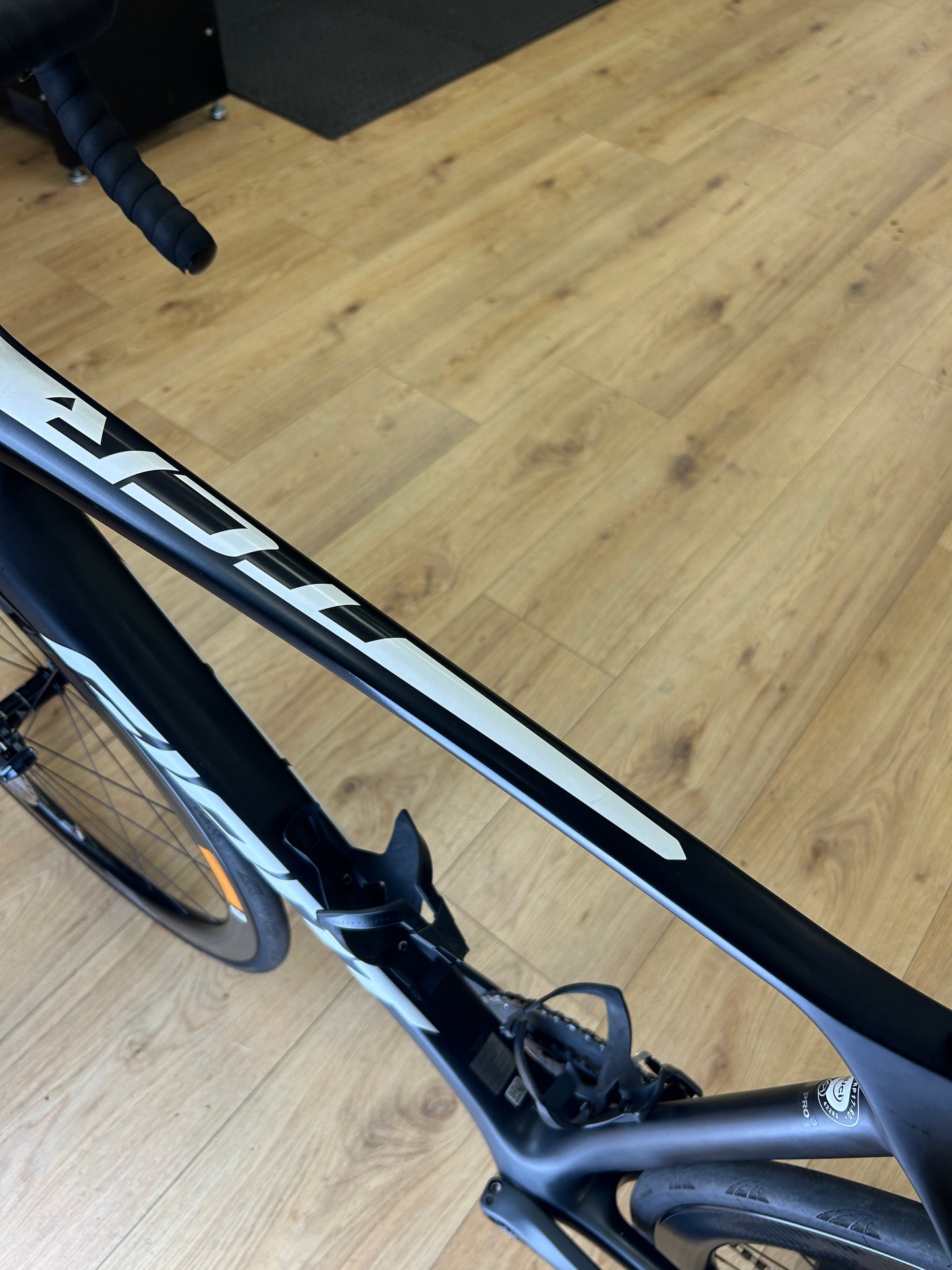 Giant TCR Disc Team CCC Carbon Racefiets