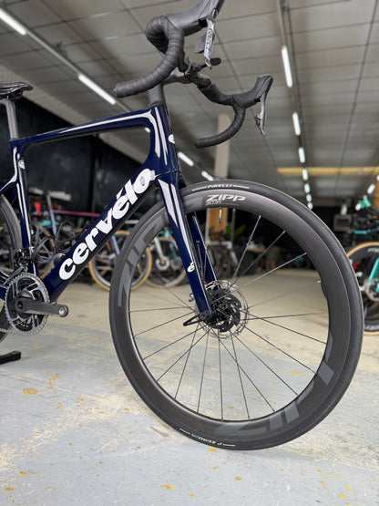 Cervélo Caledonia-5 Red eTap Carbon Road Bike