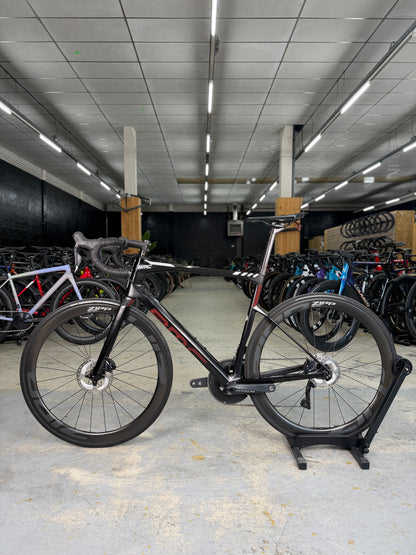 BMC Roadmachine 02 ONE Di2 Carbon Racefiets