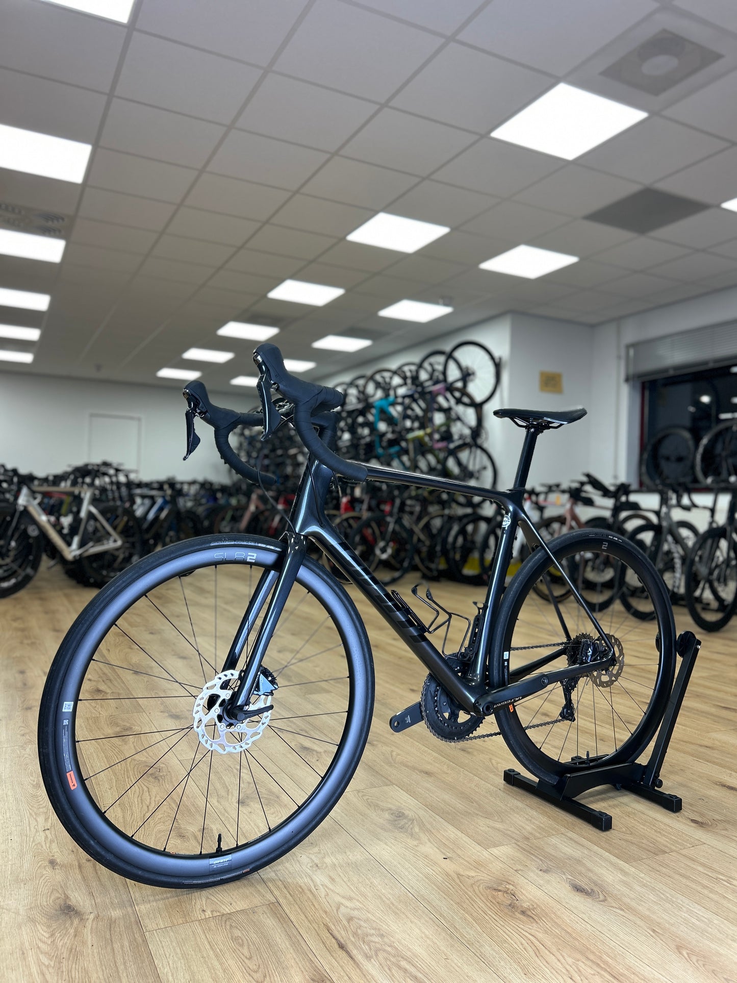 Giant TCR Advanced Pro 1 Carbon Road Bike