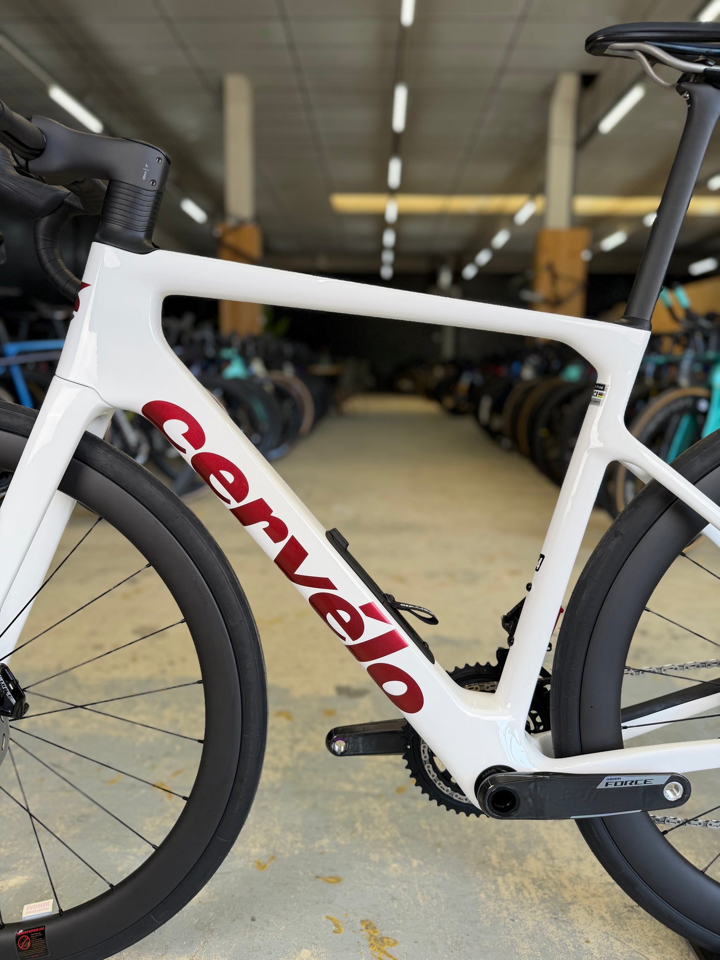 SHOWROOM Cervélo Caledonia-5 AXS Carbon Racefiets