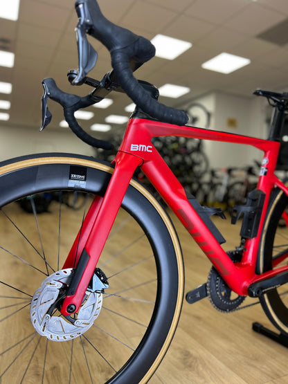 BMC Timemachine R01 Four Di2 Carbon Racefiets