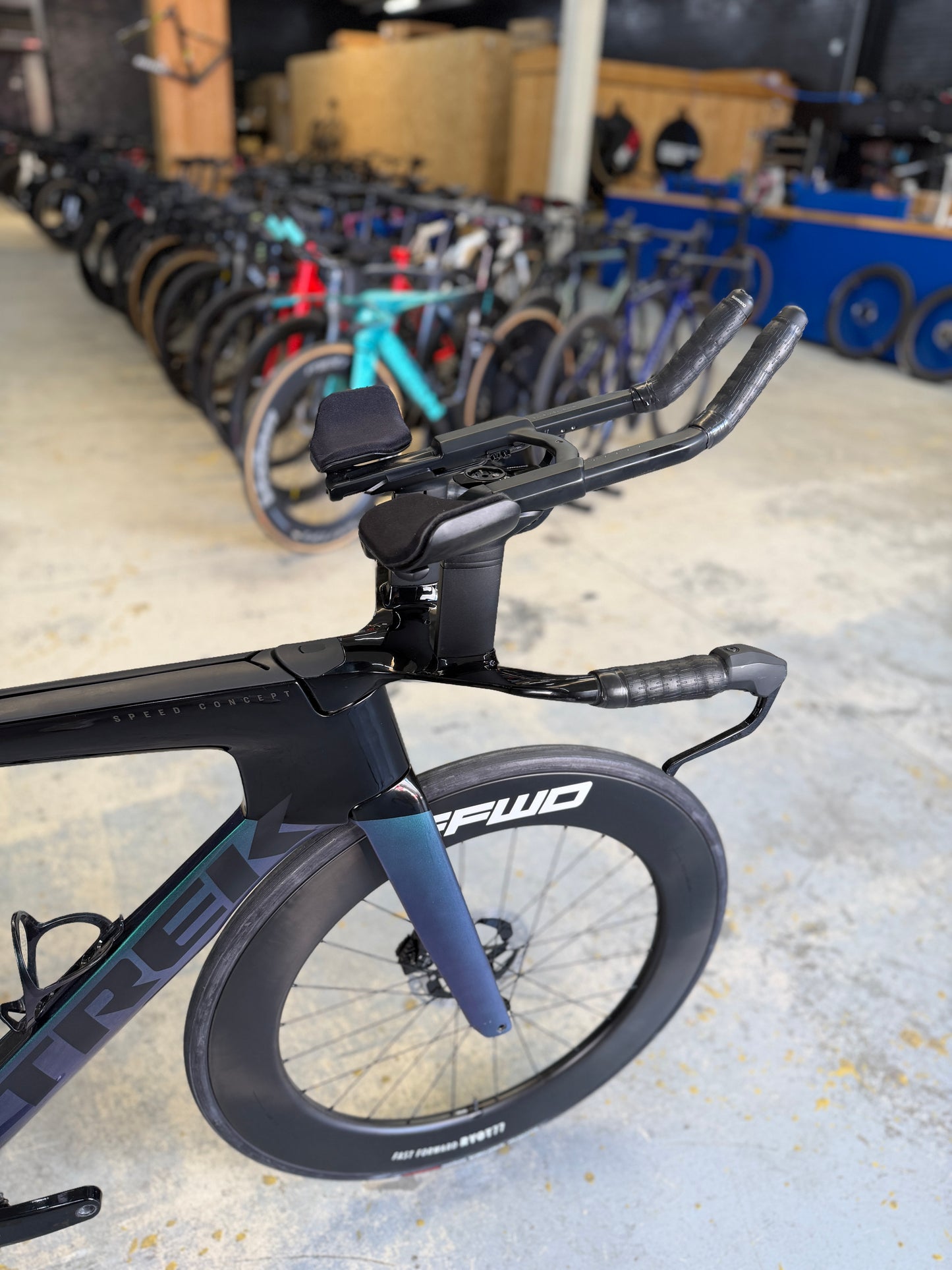 500km Trek Speed Concept SLR9 Dura Ace Di2 Carbon TT