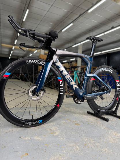 Trek Speed Concept SLR 9 eTap Red Carbon Racefiets