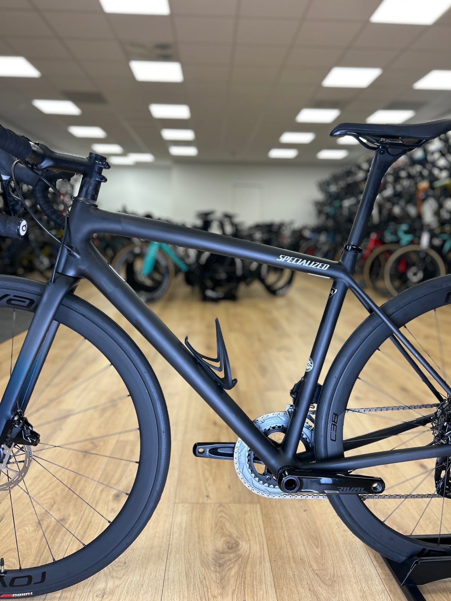 1000km Specialized Aethos Comp AXS Carbon Racefiets