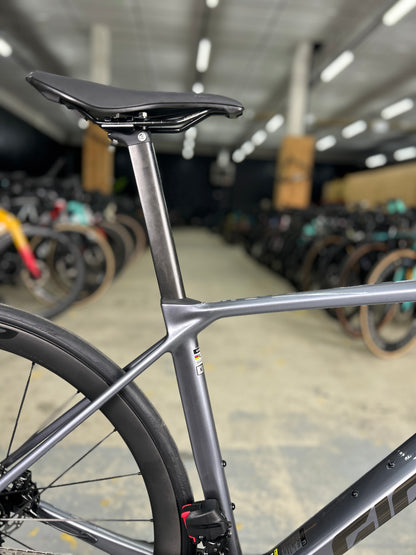 Showroom Model Giant TCR Advanced Pro 0 AXS Carbon Race Bike
